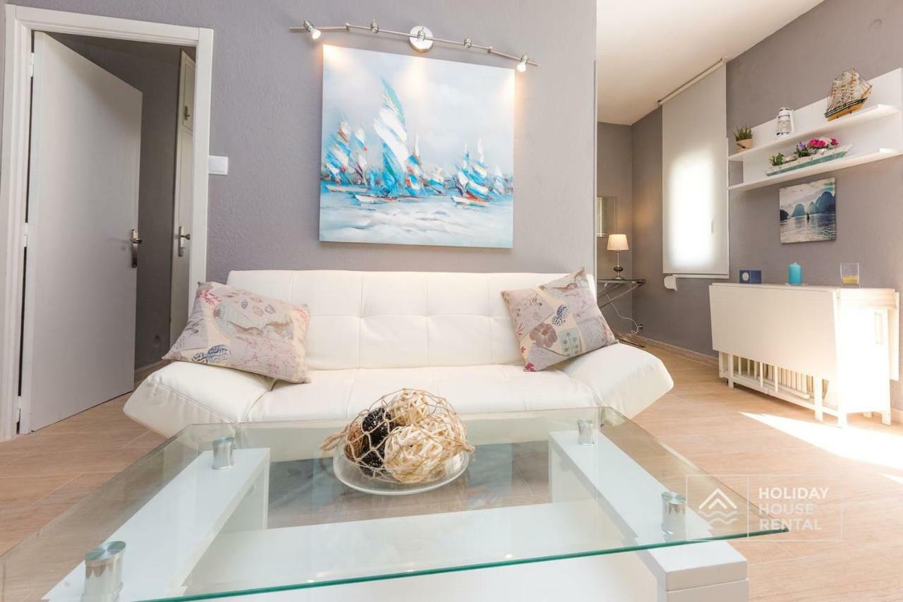 S12 - Beach Front Apartment --Free Wifi- 살루 외부 사진